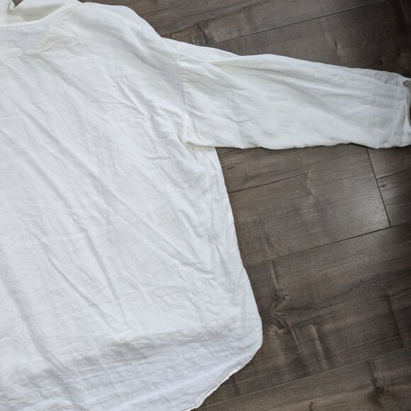 Zara Linen Blouse with Tortoiseshell Buttons at Neck - Picture 5 of 6